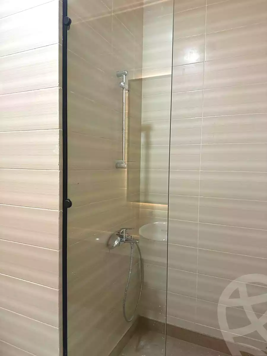 https://aqarmap.com.eg/en/listing/7078103-for-sale-cairo-new-cairo-compounds-kmbwnd-fyldj-jyt-blm-hylz