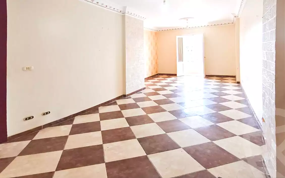 https://aqarmap.com.eg/en/listing/7078406-for-rent-alexandria-moharram-bey