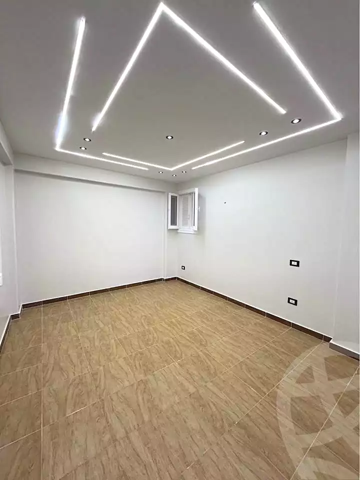 https://aqarmap.com.eg/ar/listing/7078492-for-sale-alexandria-el-asafra-l-sfr-bhry