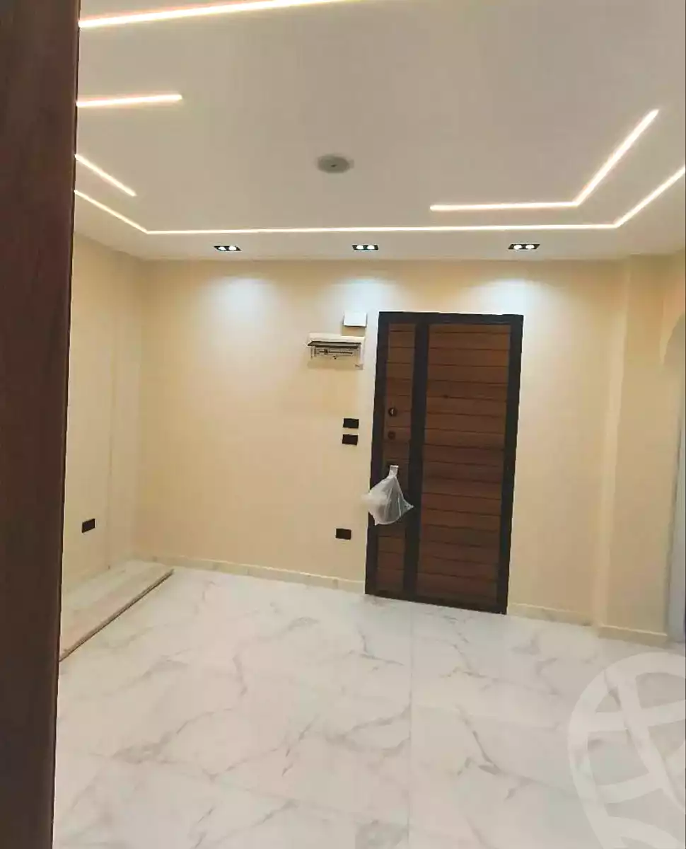 https://aqarmap.com.eg/en/listing/7078631-for-sale-alexandria-camp-cesar