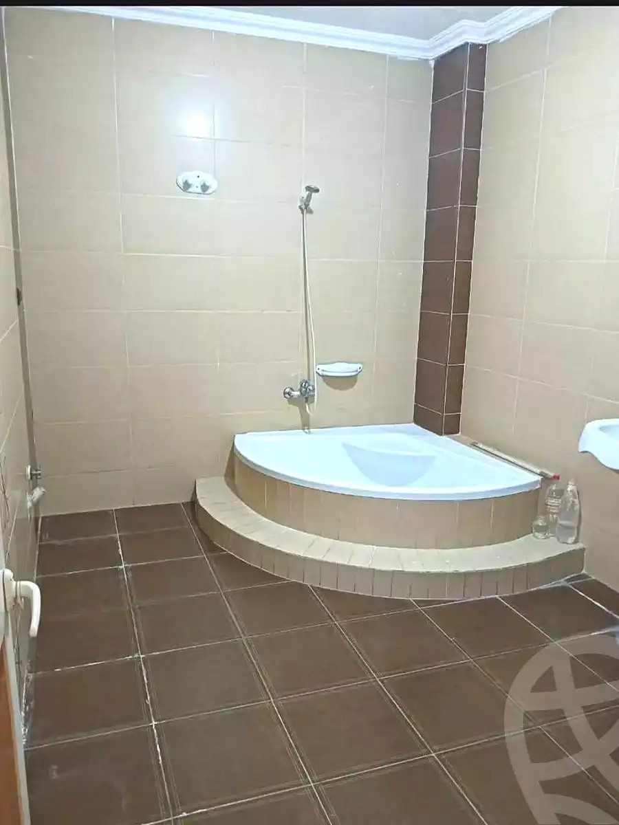 https://aqarmap.com.eg/en/listing/7078678-for-rent-cairo-el-haram-shareaa-khatem-el-morsalen