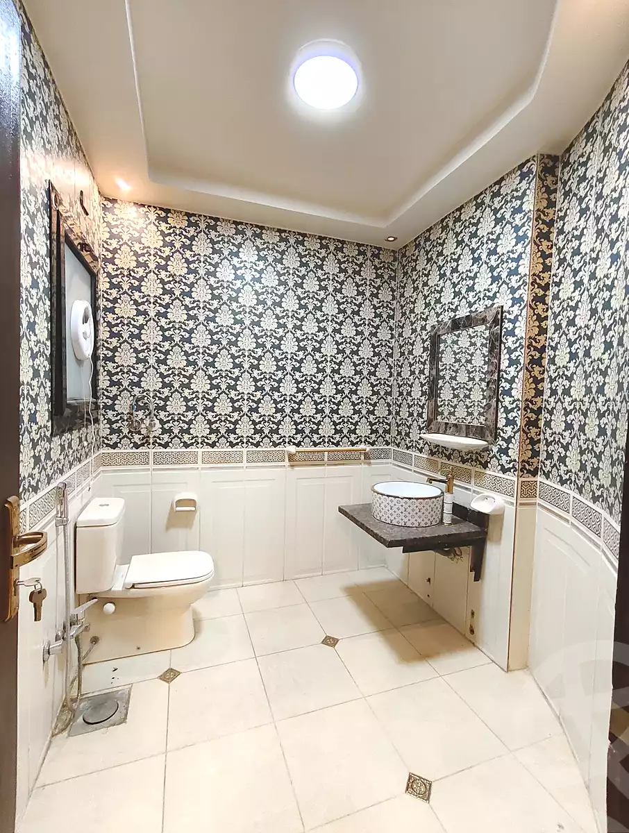 https://aqarmap.com.eg/ar/listing/7078979-for-sale-cairo-el-maadi-zahraa-el-maadi-shr-krfwr-lryysy
