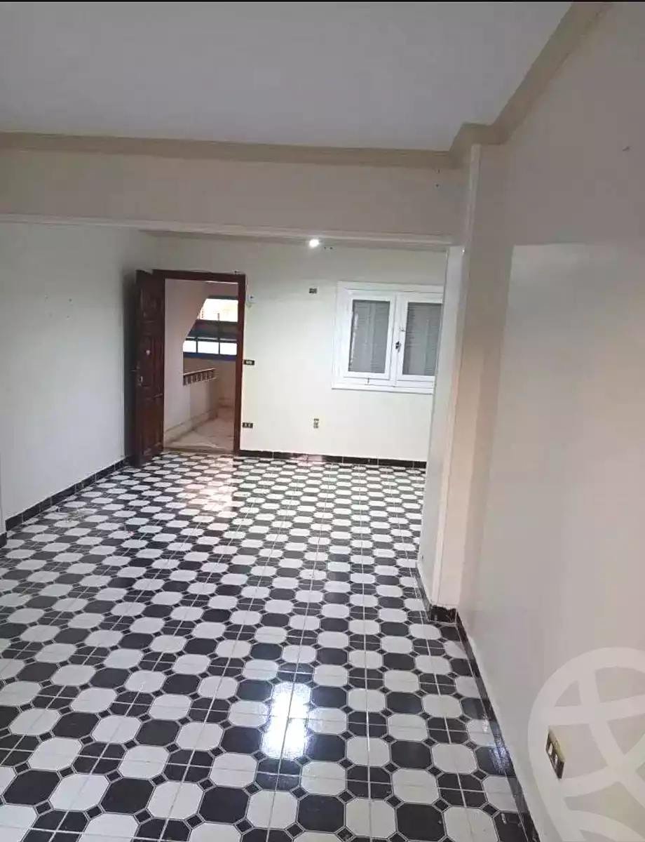 https://aqarmap.com.eg/ar/listing/7075655-for-rent-alexandria-al-agamy-bw-ywsf