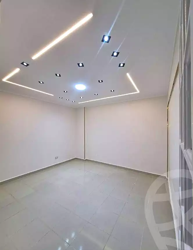 https://aqarmap.com.eg/ar/listing/7079351-for-sale-alexandria-sydy-bshr-sydy-bshr-bhry-shr-khld-bn-lwlyd