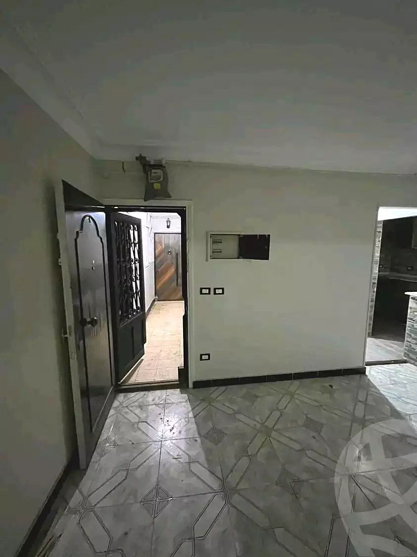 https://aqarmap.com.eg/ar/listing/7079523-for-sale-cairo-ain-shams-ain-shams-el-sharkia-el-eshrein-stt