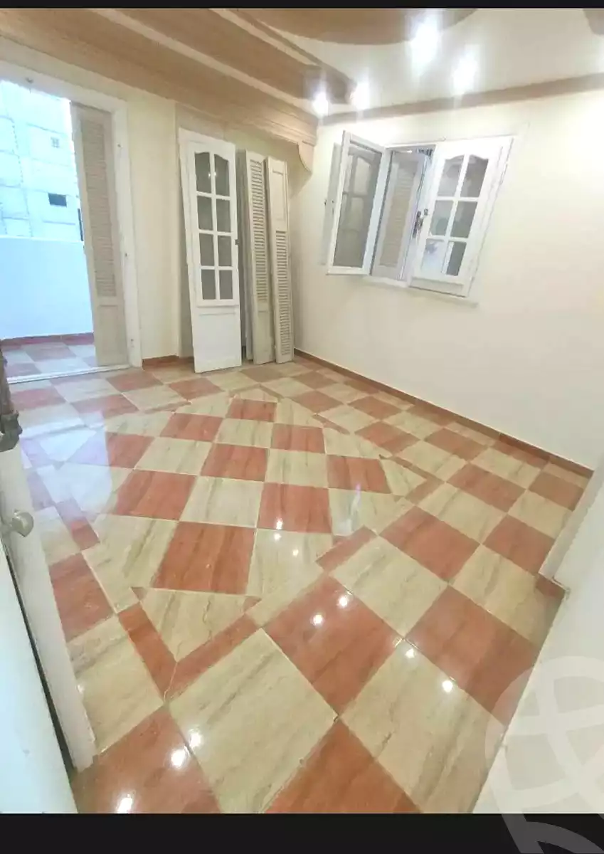https://aqarmap.com.eg/ar/listing/7079684-for-sale-alexandria-miami-street-57