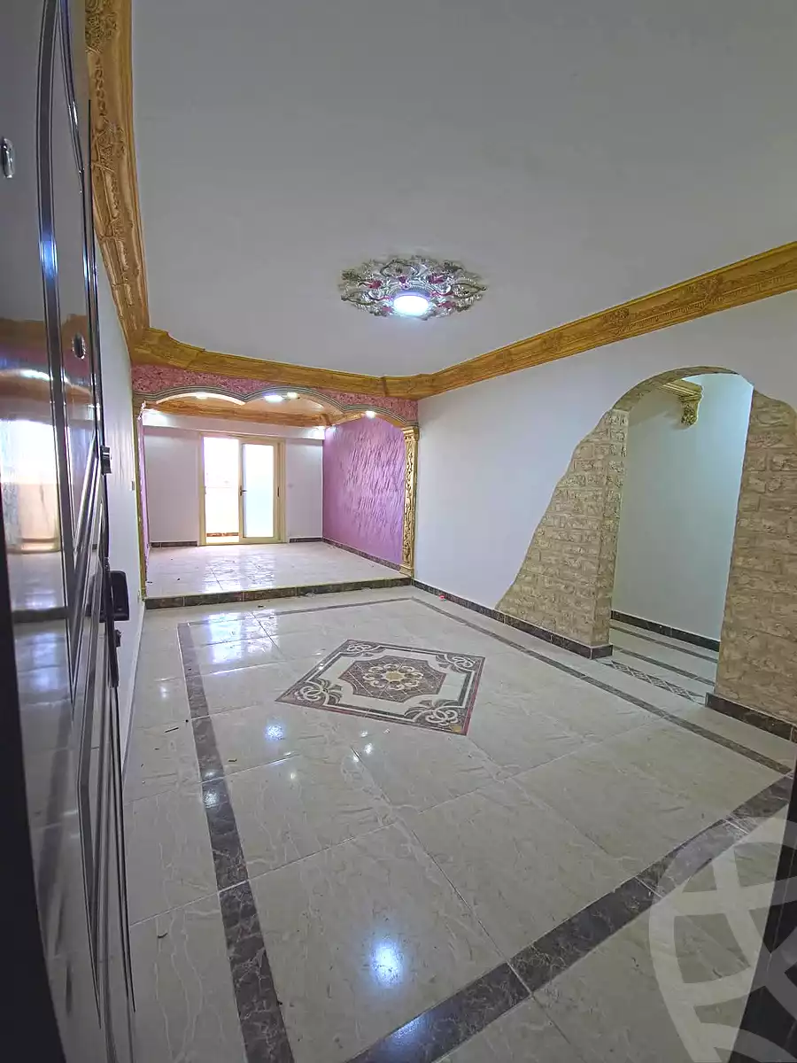 https://aqarmap.com.eg/ar/listing/7079987-for-sale-alexandria-al-agamy-bw-ywsf
