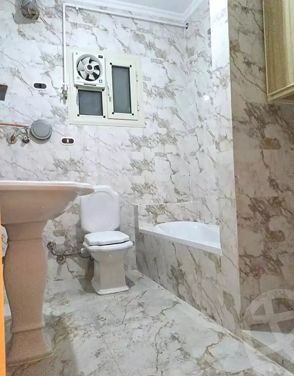 https://aqarmap.com.eg/en/listing/7080009-for-sale-alexandria-fyktwry-ibn-monkez-st