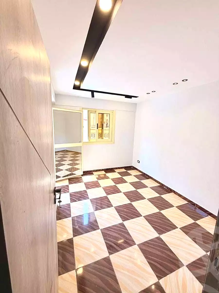 https://aqarmap.com.eg/ar/listing/7080515-for-sale-alexandria-sydy-bshr-sydy-bshr-bhry-shr-khld-bn-lwlyd