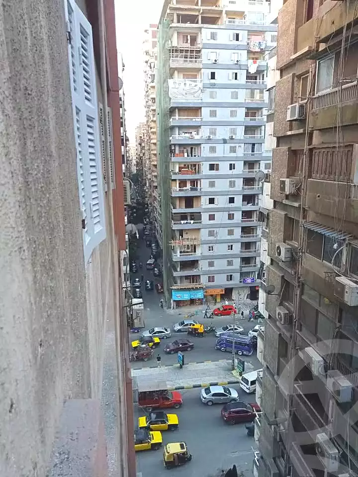 https://aqarmap.com.eg/ar/listing/7080561-for-sale-alexandria-el-asafra-shr-45