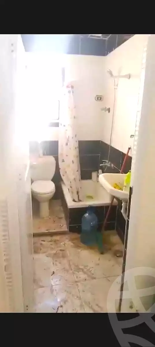 https://aqarmap.com.eg/en/listing/7080590-for-sale-alexandria-al-agamy-el-hanouvel-gabir-hafez-st
