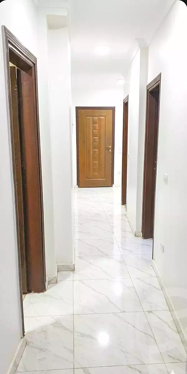 https://aqarmap.com.eg/ar/listing/7080775-for-rent-cairo-el-maadi-sarayat-el-maadi-street-14