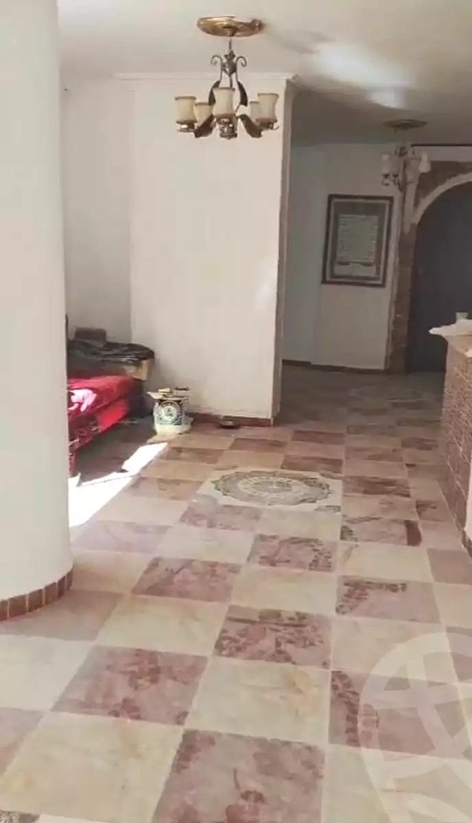 https://aqarmap.com.eg/en/listing/7080809-for-sale-alexandria-kom-el-dikka
