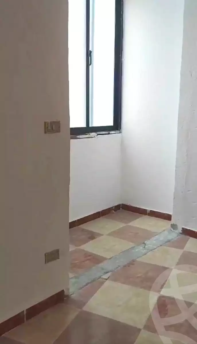 https://aqarmap.com.eg/en/listing/7080809-for-sale-alexandria-kom-el-dikka