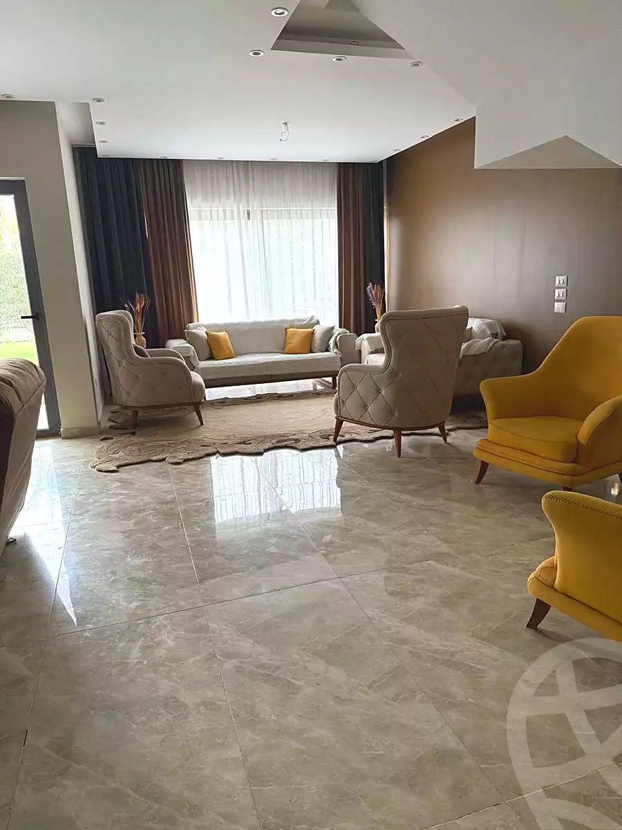 https://aqarmap.com.eg/ar/listing/7081205-for-sale-cairo-new-cairo-compounds-fifth-square
