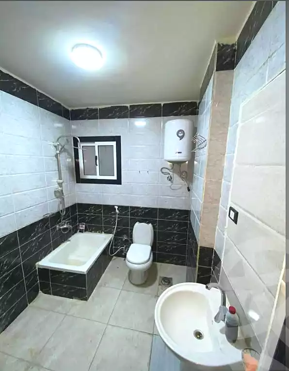 https://aqarmap.com.eg/ar/listing/7081454-for-sale-alexandria-al-agamy-lbytsh-el-hanafeya-st