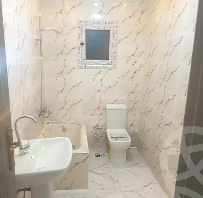 https://aqarmap.com.eg/ar/listing/7081455-for-sale-alexandria-al-agamy-lbytsh-mohamed-el-fardi-st