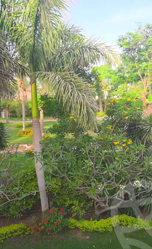 فيلا بـ٥ غرف نوم في Flowers Park، صورة ٣ من ٨
