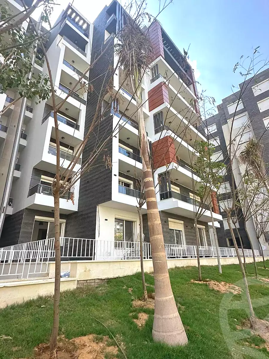 https://aqarmap.com.eg/en/listing/7082256-for-sale-cairo-new-administrative-capital-r7-la-capitale