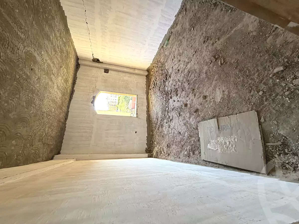 https://aqarmap.com.eg/ar/listing/7082254-for-sale-cairo-new-cairo-compounds-dorat-el-kahera