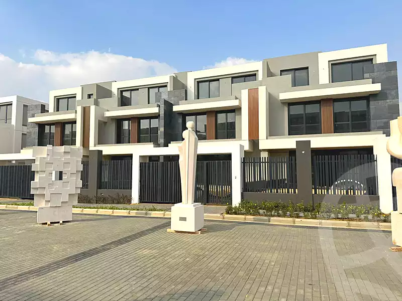 https://aqarmap.com.eg/ar/listing/7082241-for-sale-cairo-new-cairo-compounds-el-patio-town-compound-la-vista