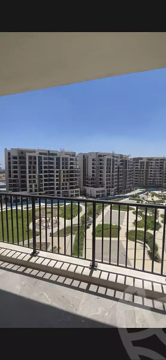 https://aqarmap.com.eg/ar/listing/7082600-for-rent-cairo-el-sheikh-zayed-city-compounds-zyd-wr-llttwyr-z-tower