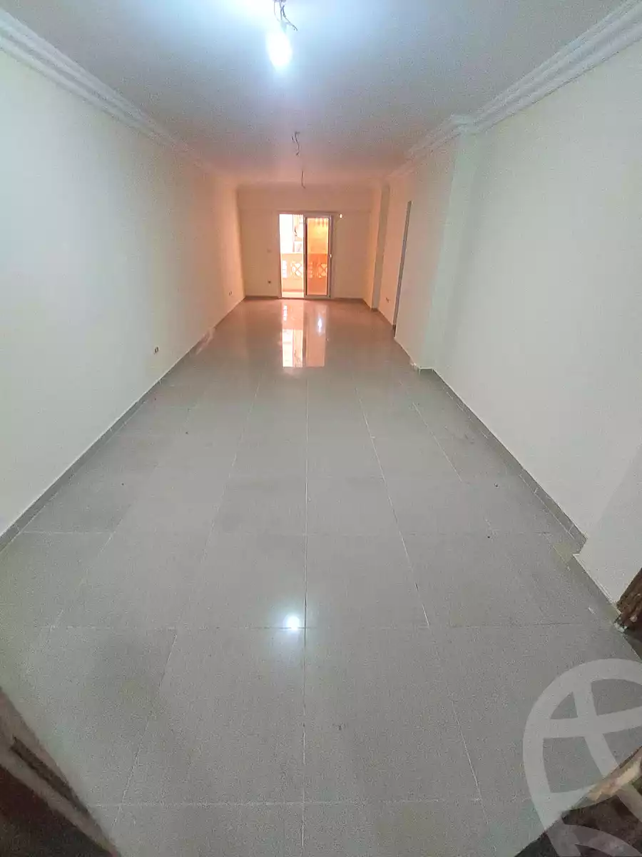 https://aqarmap.com.eg/ar/listing/7082666-for-sale-alexandria-ganaklis-shr-mrtdy-bsh