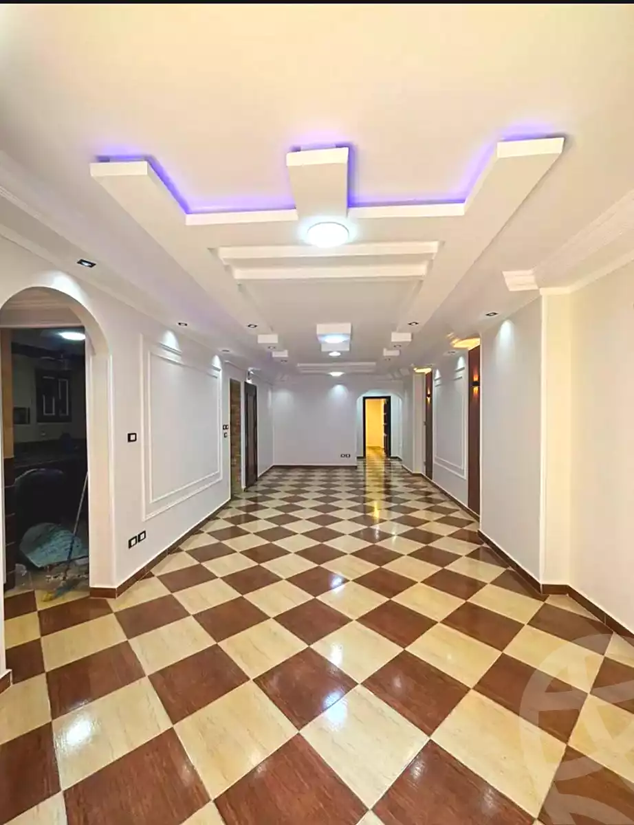 https://aqarmap.com.eg/ar/listing/7082724-for-sale-alexandria-el-asafra-shr-45