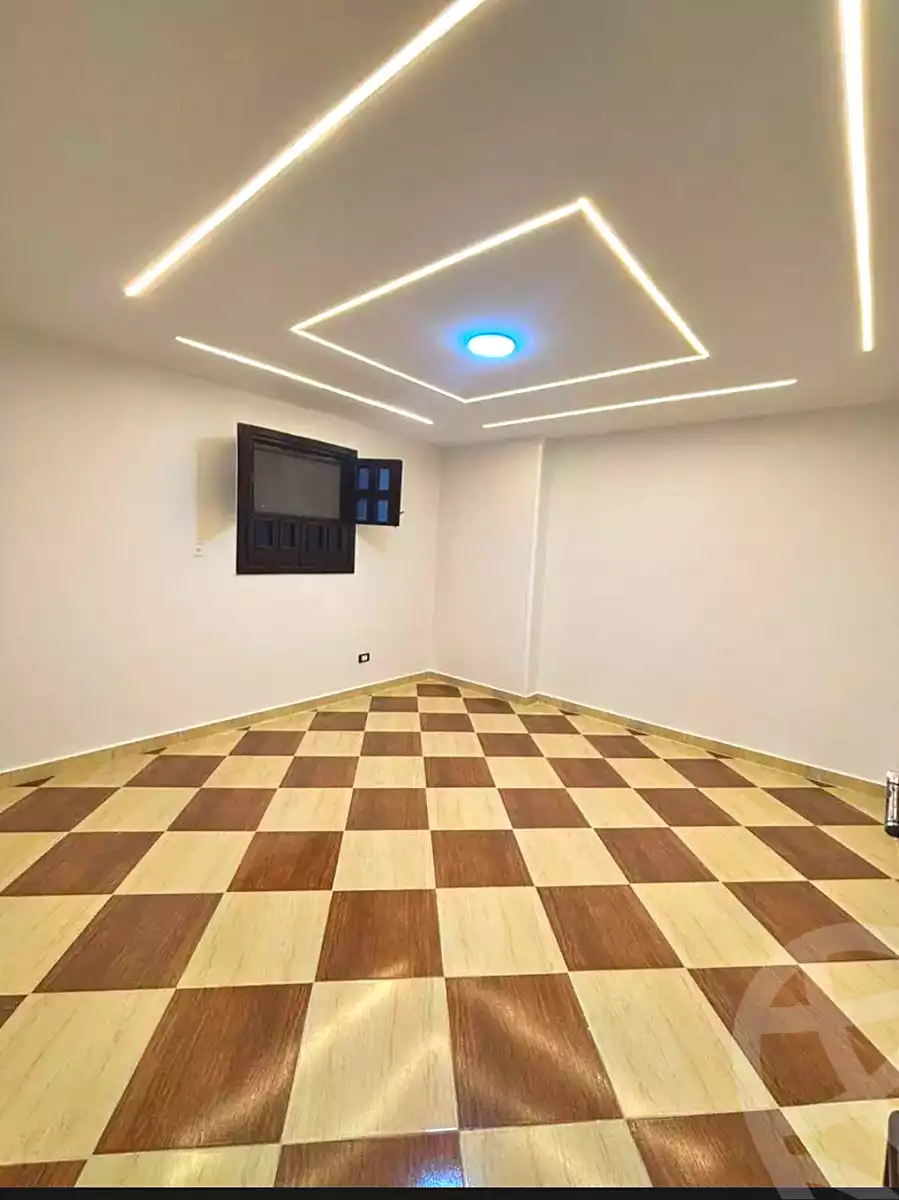 https://aqarmap.com.eg/ar/listing/7082724-for-sale-alexandria-el-asafra-shr-45