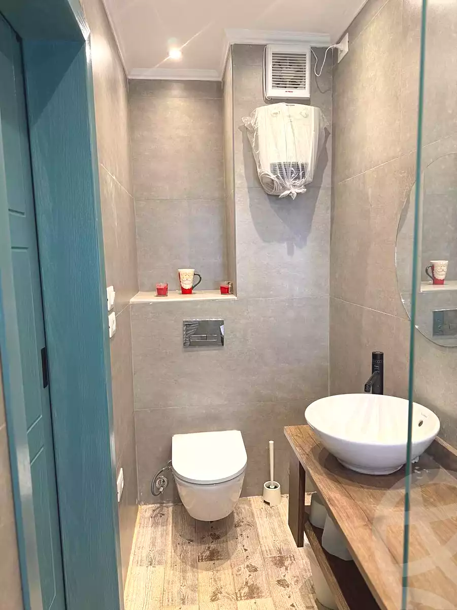 https://aqarmap.com.eg/en/listing/7082914-for-sale-cairo-new-cairo-compounds-fifth-square