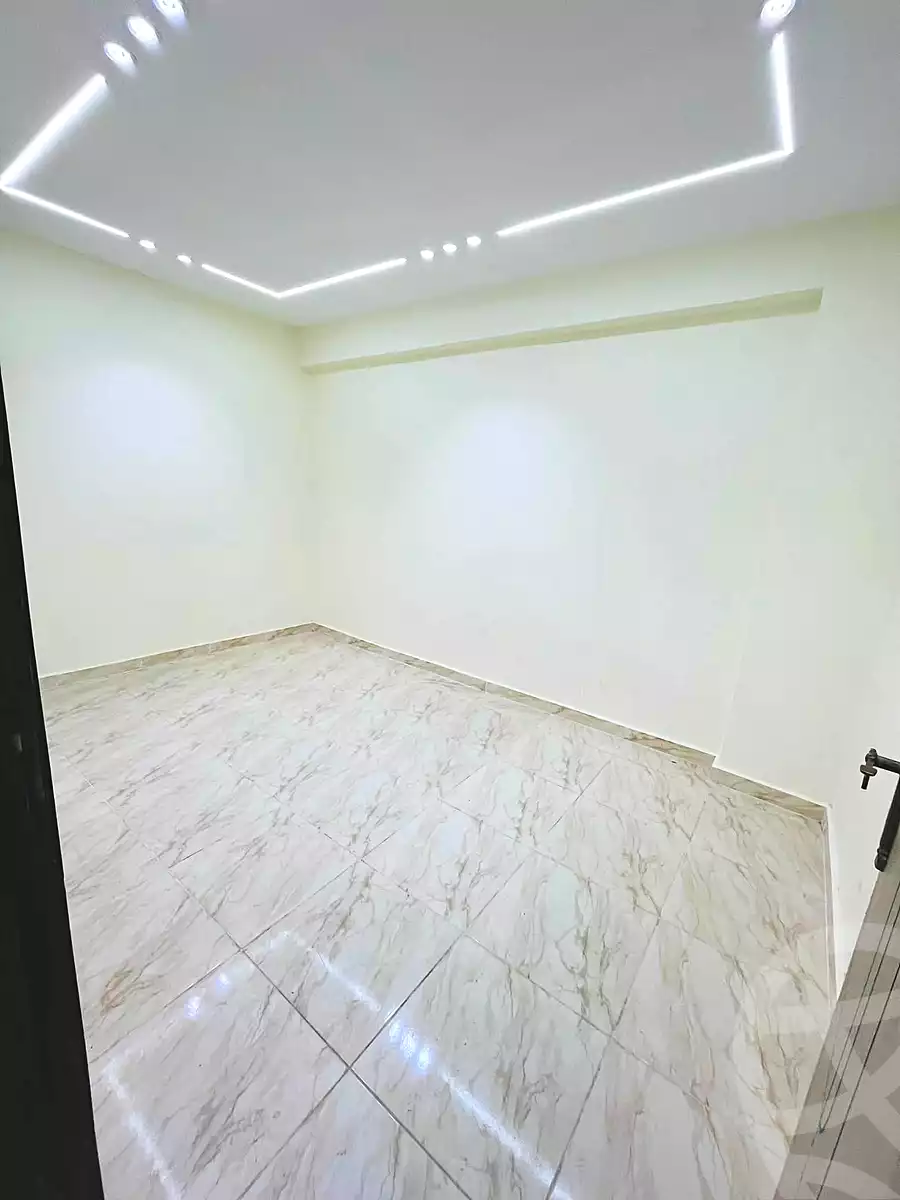 https://aqarmap.com.eg/ar/listing/7082947-for-sale-alexandria-el-asafra-shr-45