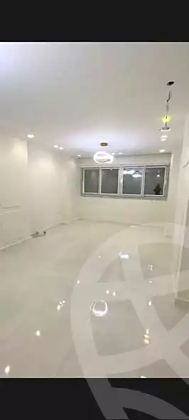 https://aqarmap.com.eg/ar/listing/7083110-for-sale-alexandria-al-agamy-lbytsh-bianchiii