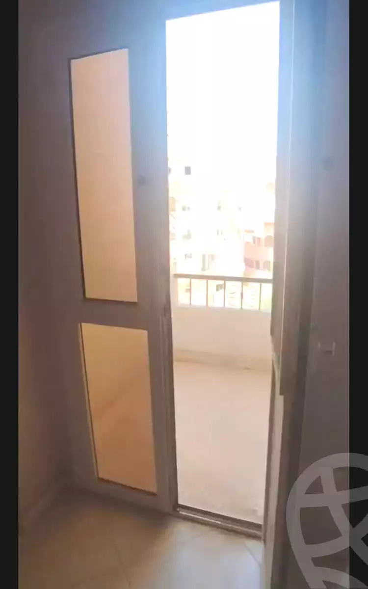https://aqarmap.com.eg/ar/listing/7083411-for-sale-cairo-new-cairo-south-investors-al-gezira-st