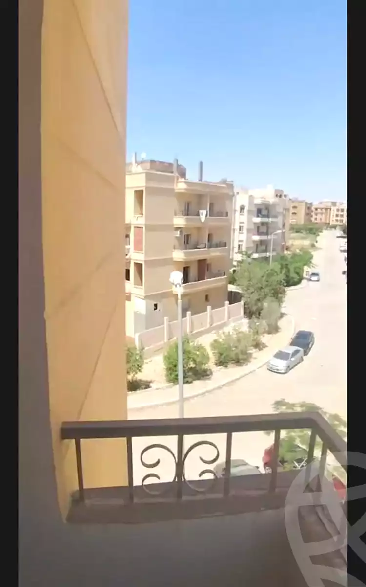 https://aqarmap.com.eg/ar/listing/7083411-for-sale-cairo-new-cairo-south-investors-al-gezira-st