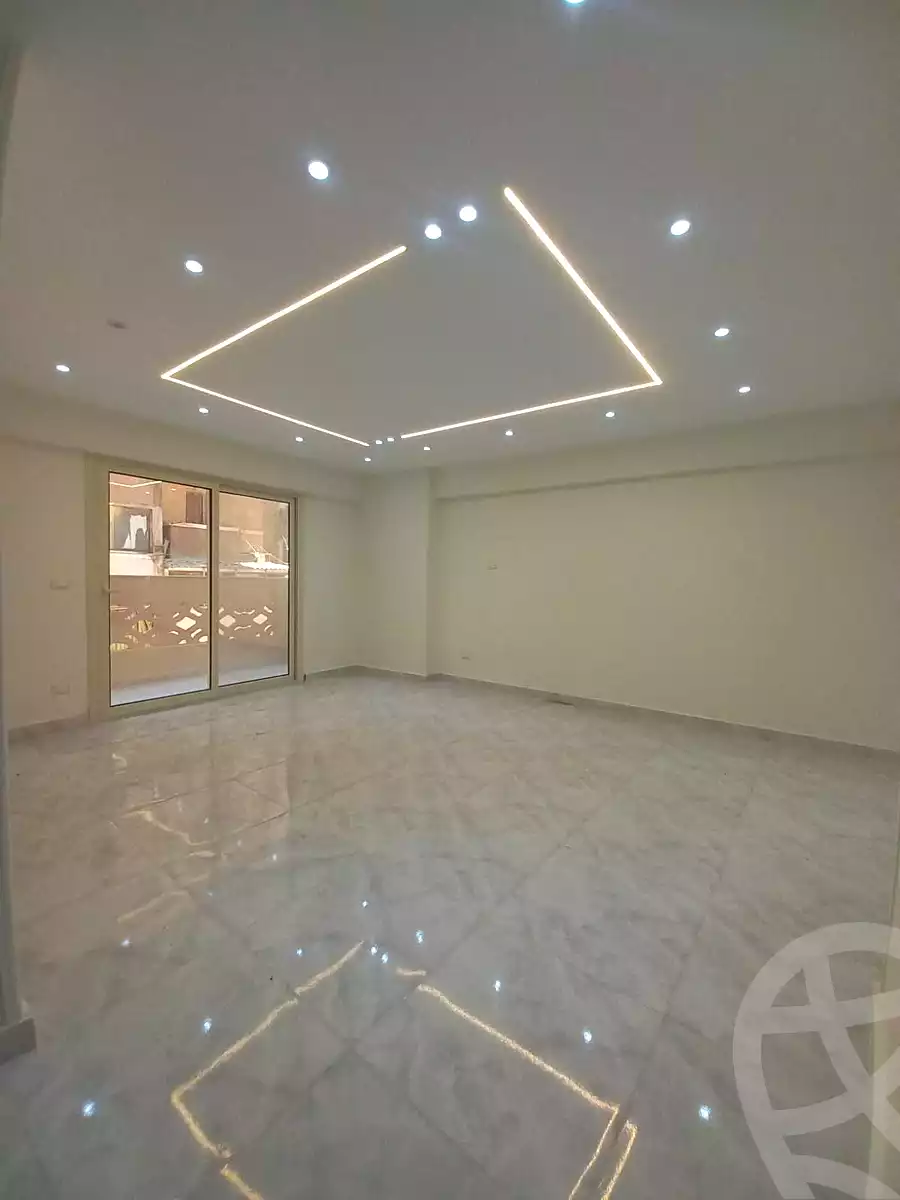 https://aqarmap.com.eg/ar/listing/7083452-for-sale-alexandria-sydy-bshr-sydy-bshr-bhry-shr-mhmd-njyb