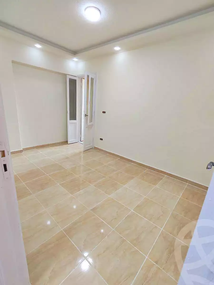 https://aqarmap.com.eg/en/listing/7083466-for-sale-alexandria-al-agamy-shataa-el-nakheel