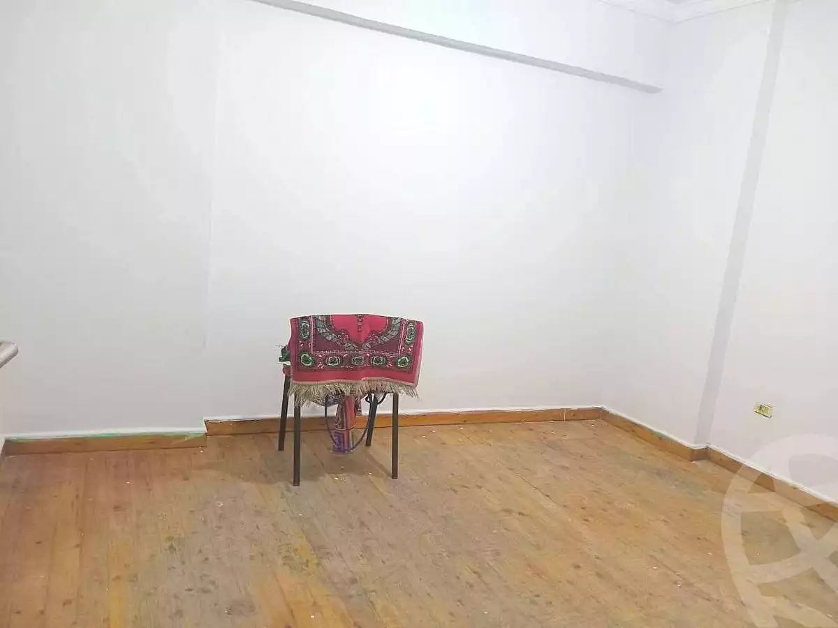 https://aqarmap.com.eg/ar/listing/7083945-for-rent-alexandria-el-asafra-shr-mlk-hfny