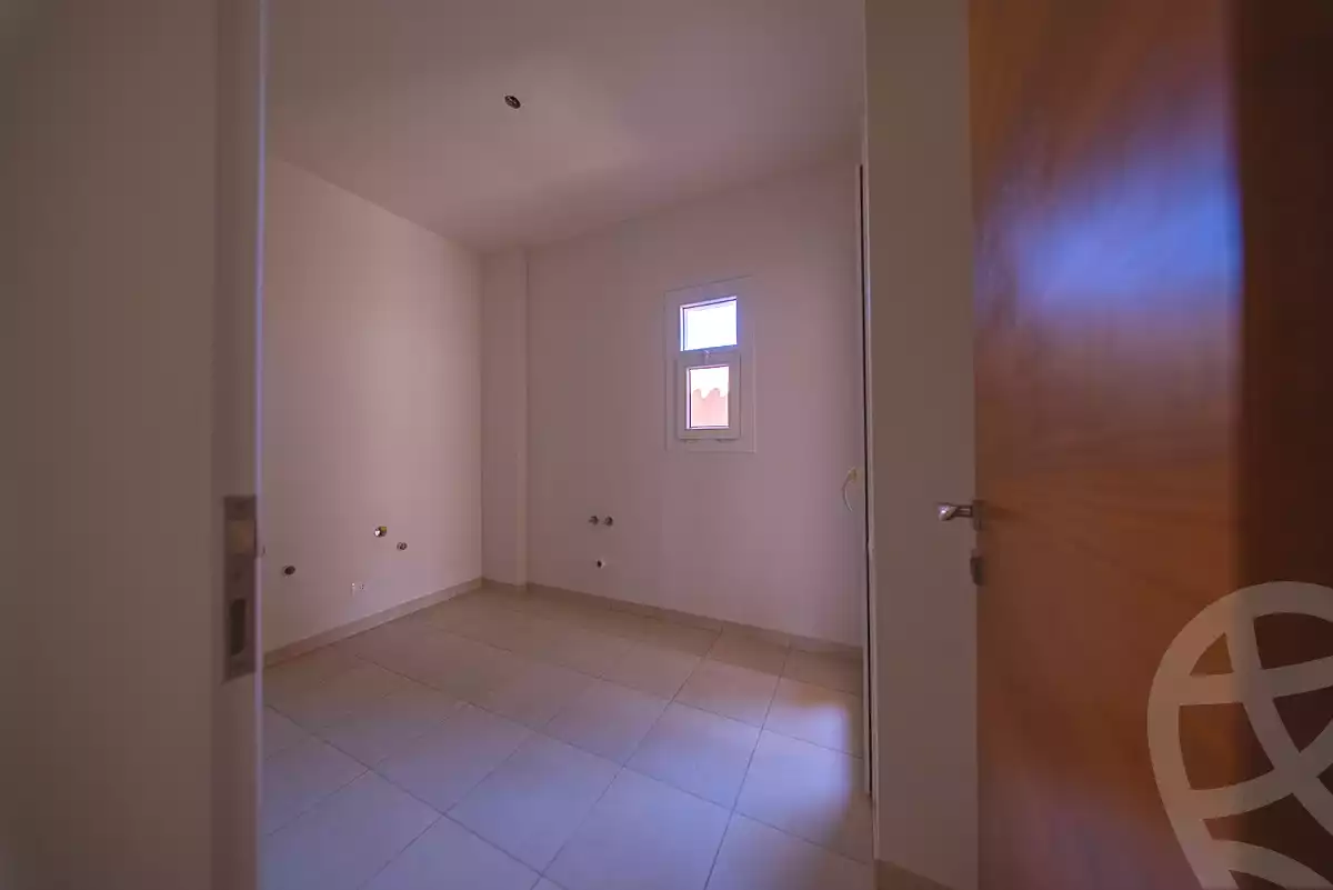 https://aqarmap.com.eg/ar/listing/7084049-for-sale-alexandria-king-maryot-compounds-jewar-compound-el-forat