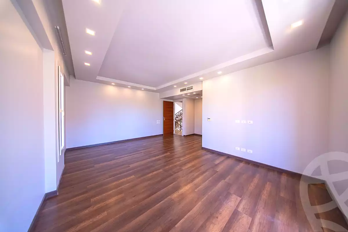 https://aqarmap.com.eg/ar/listing/7084049-for-sale-alexandria-king-maryot-compounds-jewar-compound-el-forat