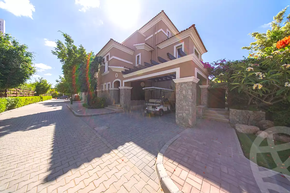 https://aqarmap.com.eg/ar/listing/7084049-for-sale-alexandria-king-maryot-compounds-jewar-compound-el-forat