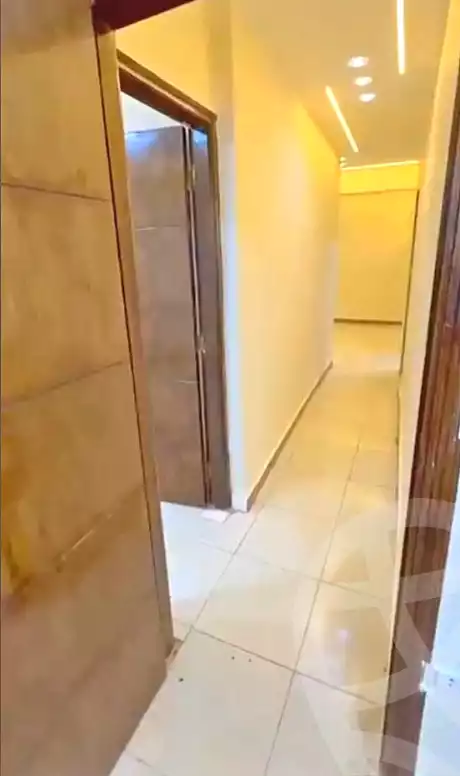 https://aqarmap.com.eg/ar/listing/7084140-for-sale-alexandria-el-asafra-shr-45