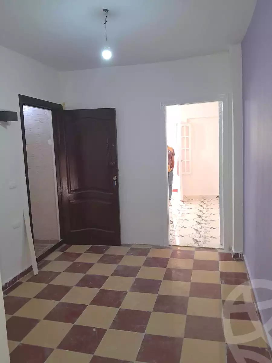 https://aqarmap.com.eg/ar/listing/7084251-for-sale-alexandria-al-agamy-bw-ywsf