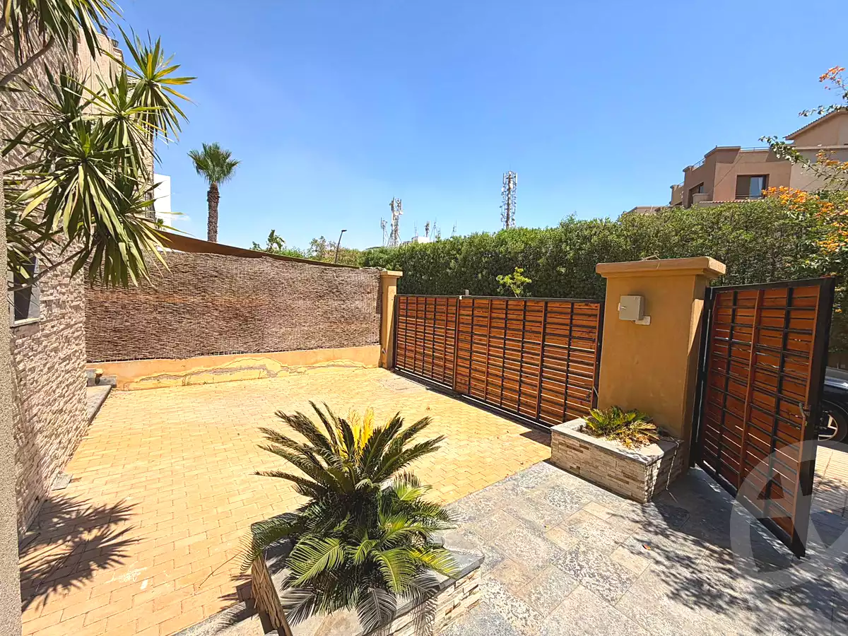 https://aqarmap.com.eg/ar/listing/7084554-for-rent-cairo-el-sheikh-zayed-city-compounds-kmbwnd-ljry-swdyk