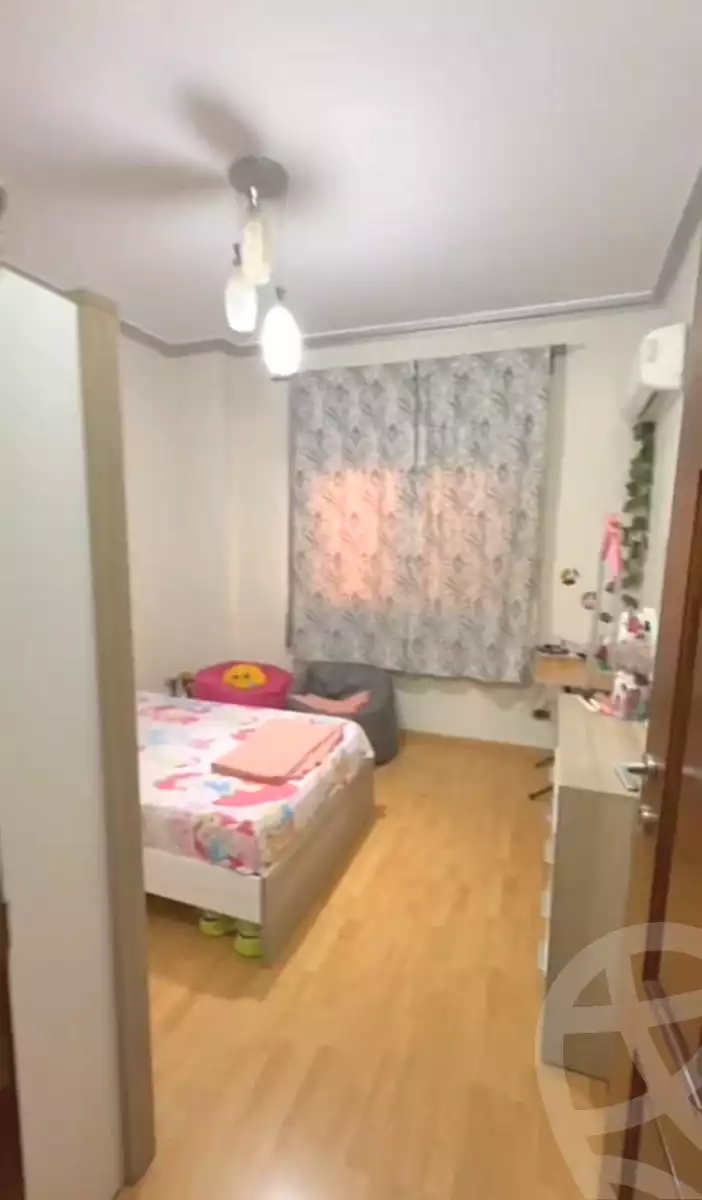 https://aqarmap.com.eg/ar/listing/7085038-for-sale-cairo-new-cairo-ganob-el-akadamiya-south-academy-a-zaid-ebn-haretha-st