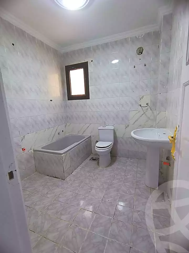 https://aqarmap.com.eg/ar/listing/7085455-for-sale-alexandria-al-agamy-shataa-el-nakheel