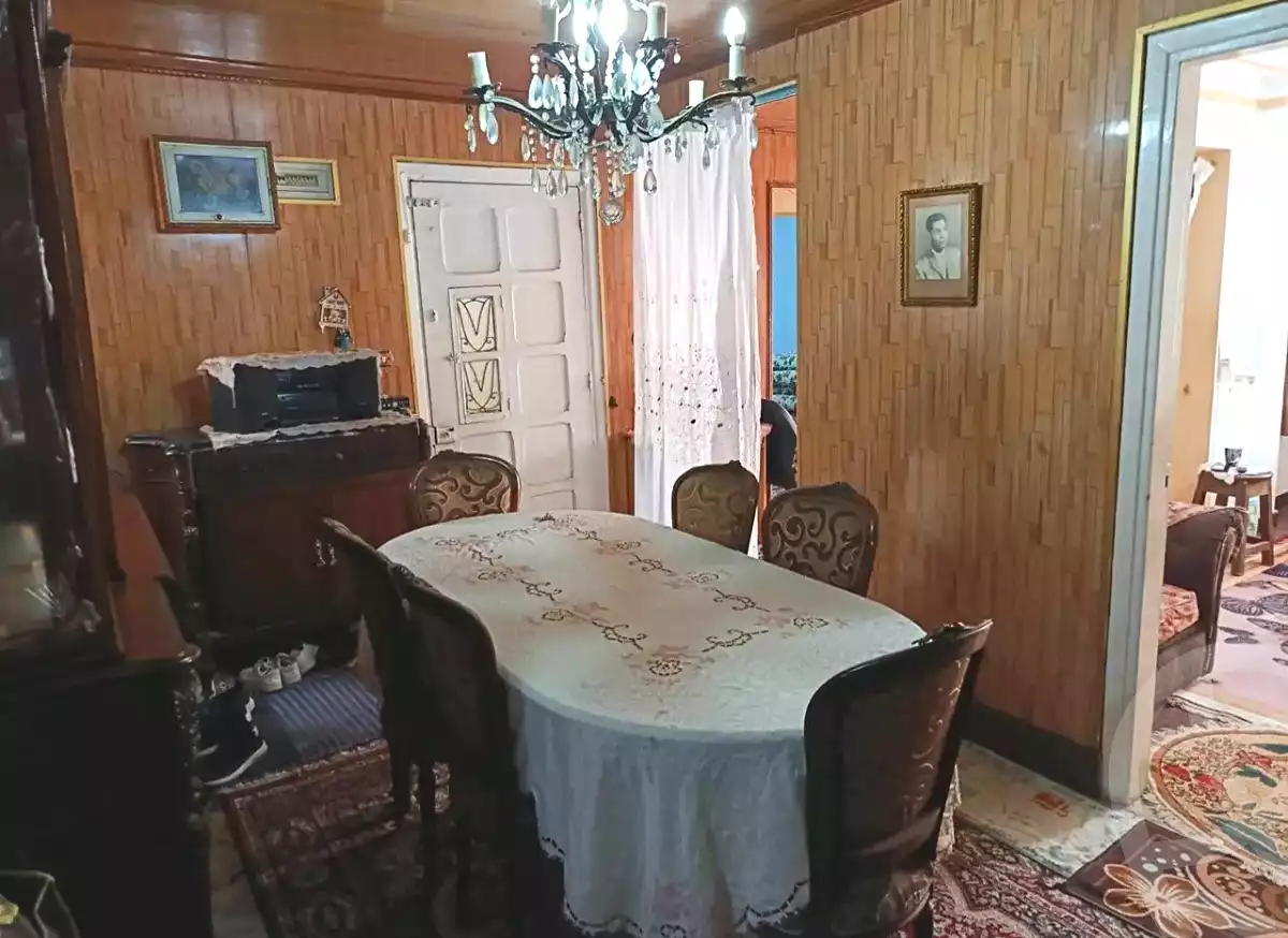 https://aqarmap.com.eg/en/listing/7085519-for-sale-alexandria-camp-cesar