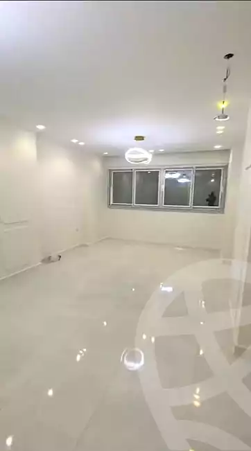 https://aqarmap.com.eg/ar/listing/7085775-for-sale-alexandria-al-agamy-lbytsh-bianchiii