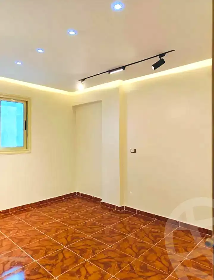 https://aqarmap.com.eg/ar/listing/7085911-for-sale-alexandria-al-agamy-el-hanouvel-radwan-st