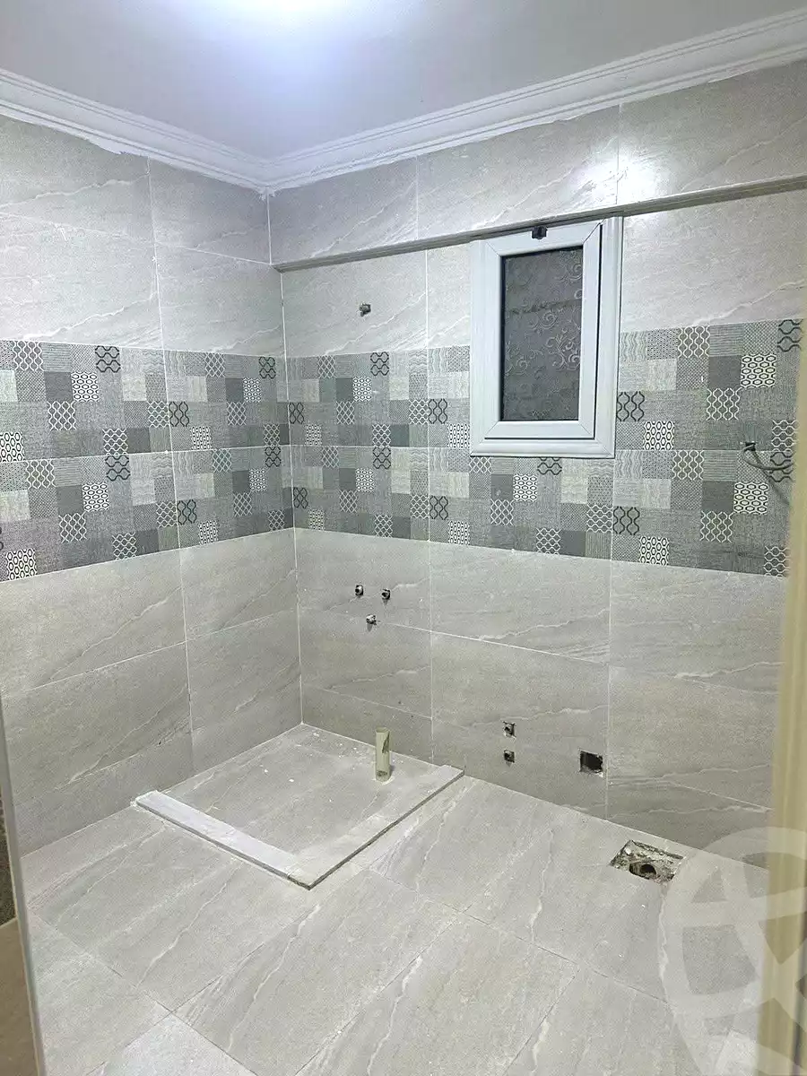https://aqarmap.com.eg/ar/listing/7085918-for-sale-alexandria-al-agamy-el-hanouvel-radwan-st
