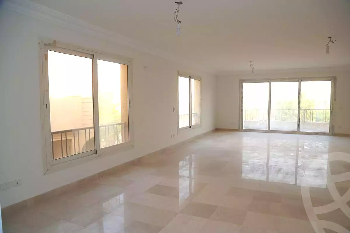 https://aqarmap.com.eg/ar/listing/7084345-for-sale-cairo-new-cairo-ganob-el-akadamiya-south-academy-b-taha-hussein-st